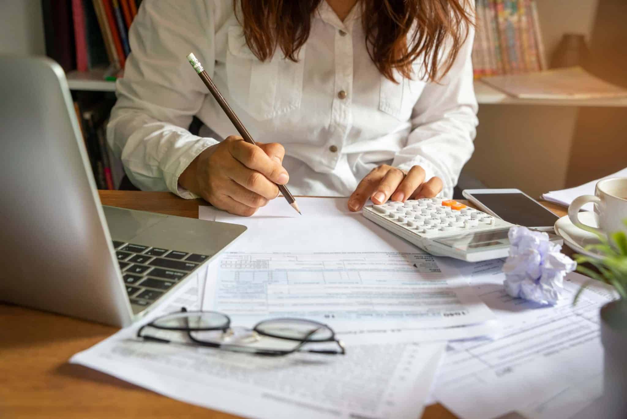 7 Last-Minute Moves To Save On Your Taxes For 2021