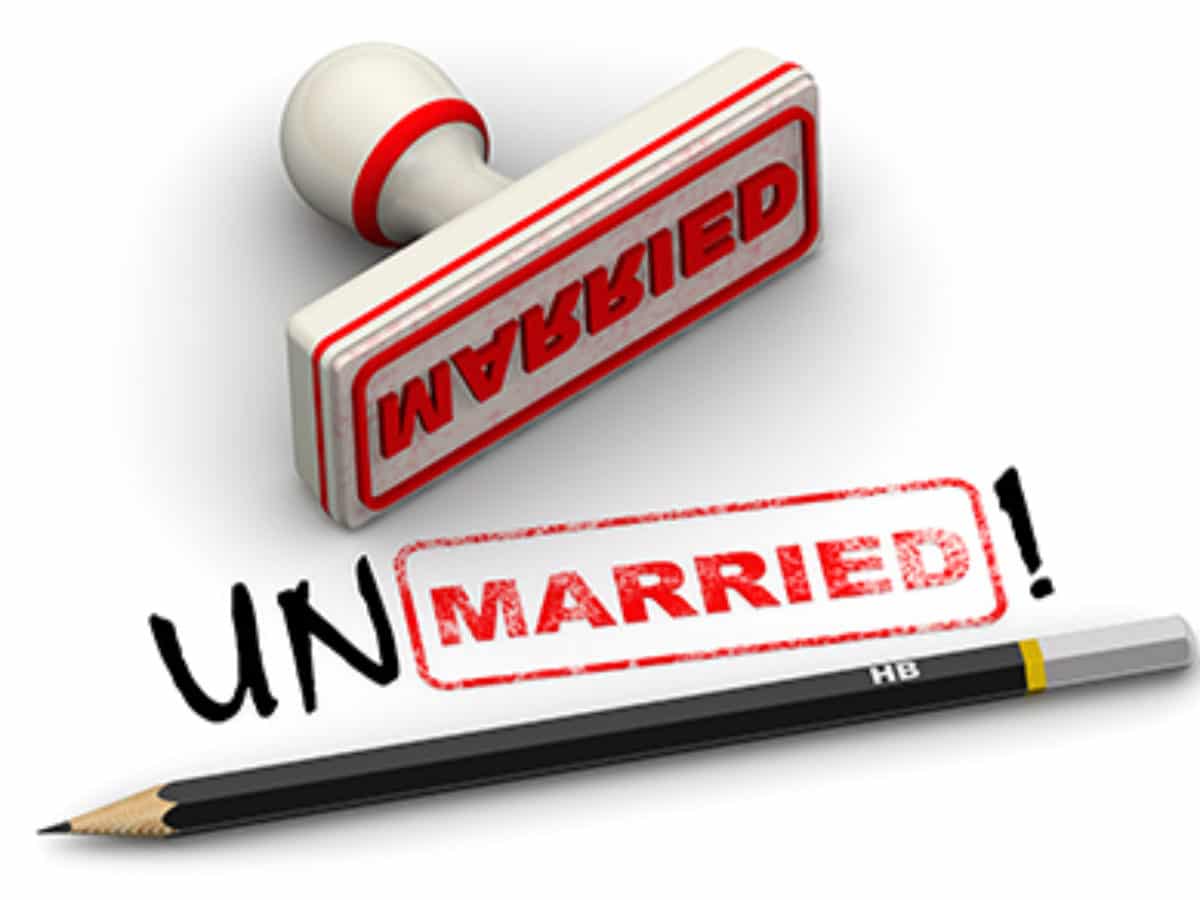 unmarried-couples